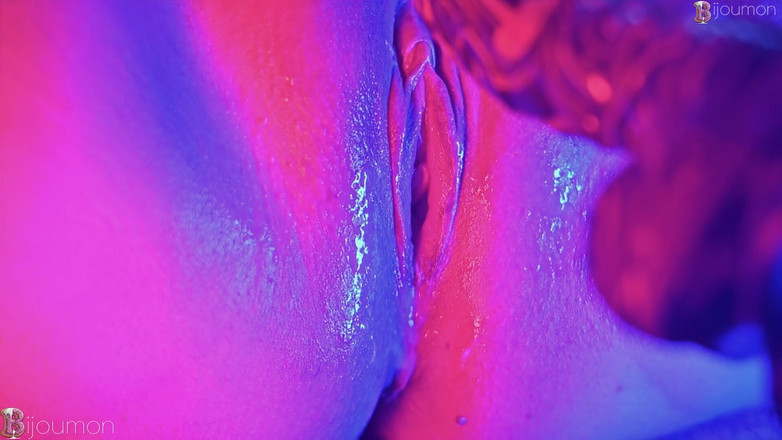 Bijoumon: Не даю дойти до оргазма мясистму дилдо, вызывает мой жесткий оргазм