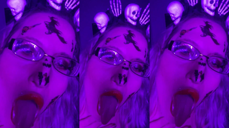 FinDom Goaldigger: 그녀의 오르가즘을 위해 지불 계집애 지갑 - 그리고 당신은 유출을 핥아, 돈트?