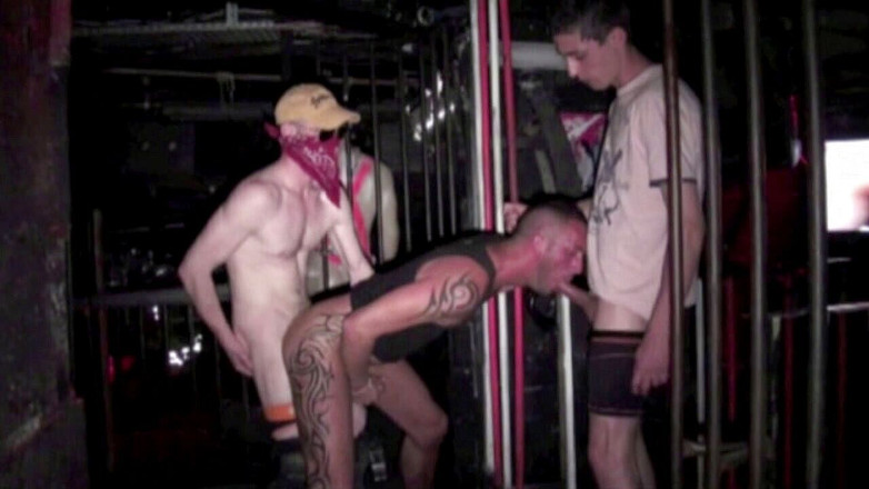 Discret Cruising sex: Gej pieprzony prosto na zapleczu