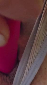 Pink toy insertion e orgasmo da buceta