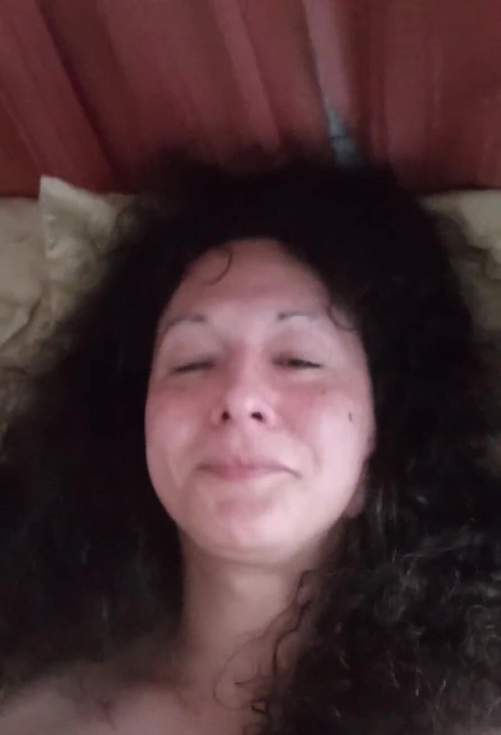 Nikki Montero: Hände hemma bara