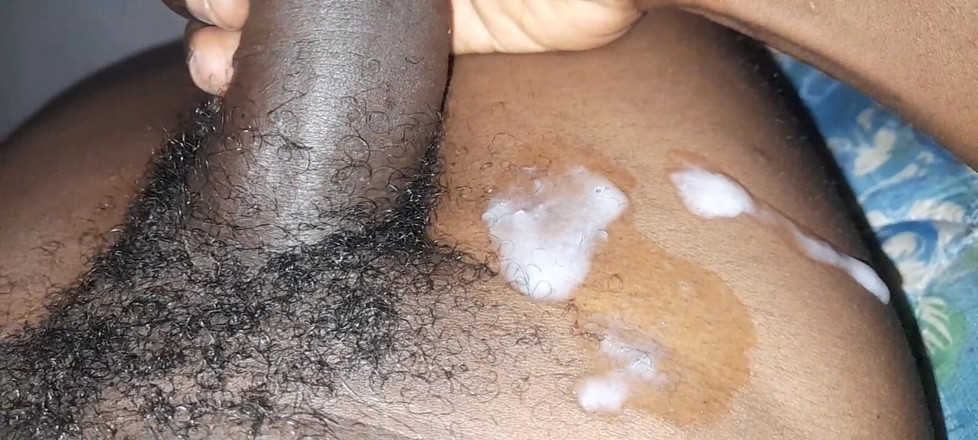 Bumba: 来感受我厚实美味的鸡巴，它随时可供你使用