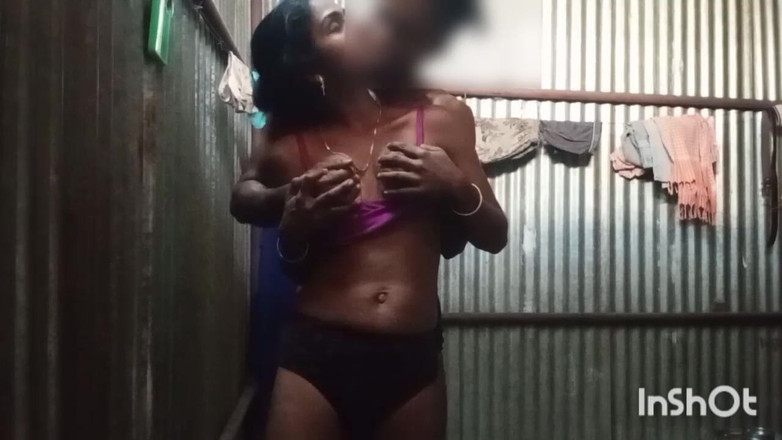 AmpleOunce283: 电传热辣女孩在夜间与继兄弟啪