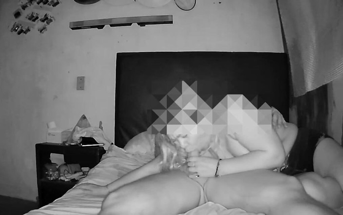 puchis: Vărul meu vitreg al meu și o poveste de dragoste și sex!