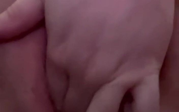 Big beautiful BBC sluts: Bbwbootyful Fingering my fat wet pussy orgasm