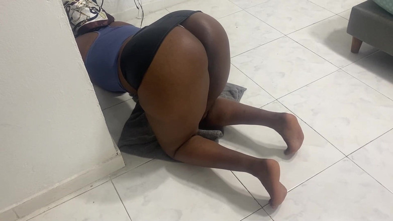 olivercastelistar: Nachytal jsem macechu, jak hledá věci v oblečení