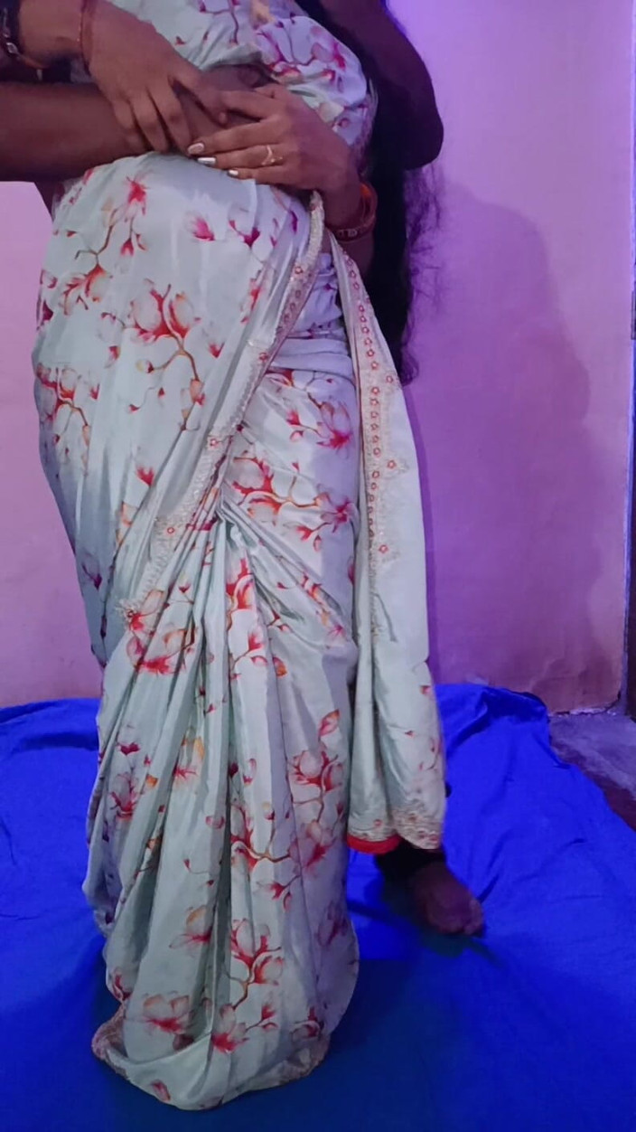 Sunshine143: デシ主婦 キ マスト チュデキ フレンド