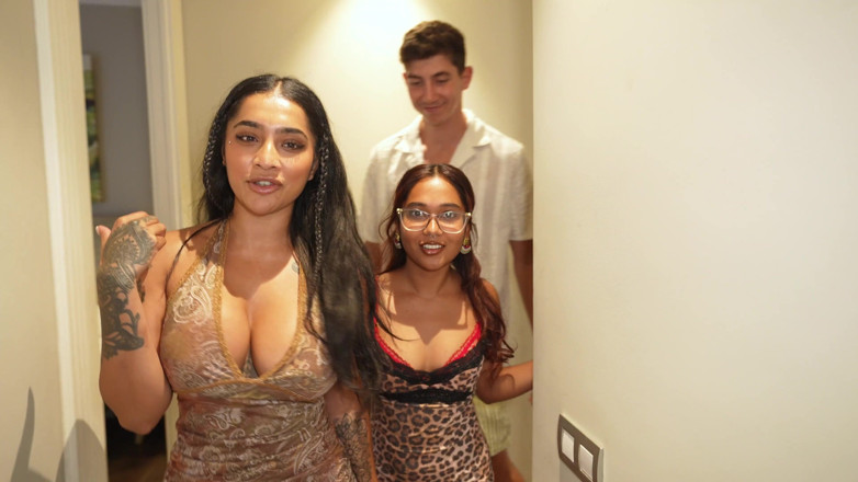 Yeri Blue: Indian Couple Swap - Yasmina Khan &amp; Mia Z