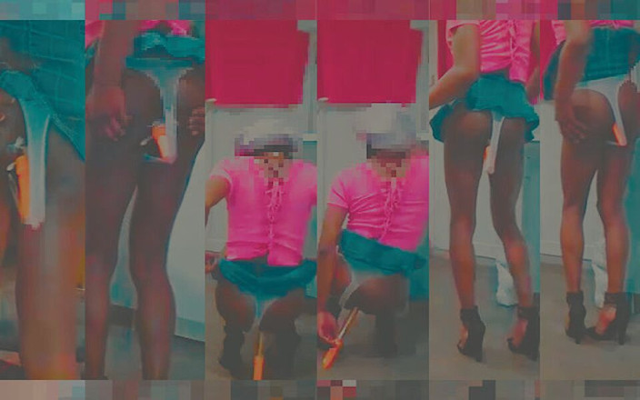 Charlie-0123: Skirt mikro membuat percikan