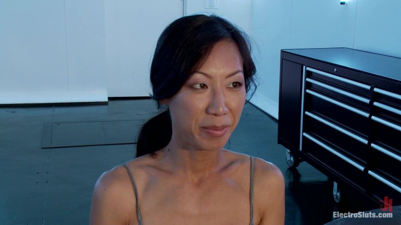 Electrosluts by Kink: Tia Ling Takes Hard Electrosex with Double Penetration!