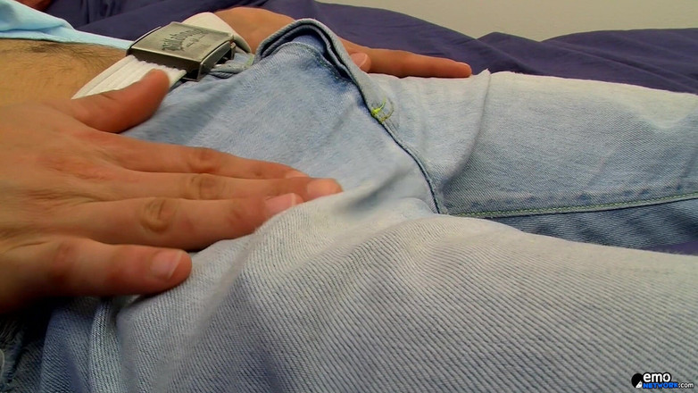 Homo Emo: Soccer Boy Strokes His Load Out