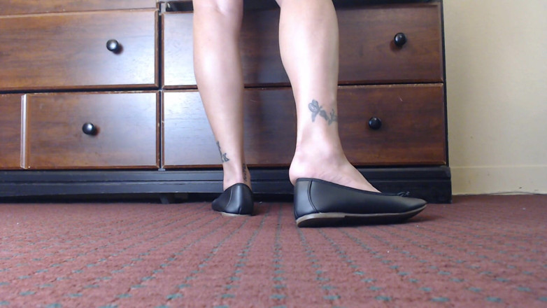 Abby Anna: Dirty feet ballet flats shoe play