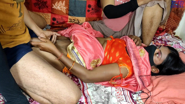 DeepReenu123: Desi indisches bhabhi ne sari Pahanker apni bur apne freund...