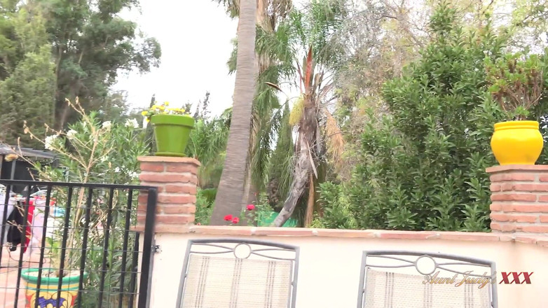 Aunt Judy's XXX: Auntjudysxxx - 47-річна грудаста матуся агент з нерухомості Марі закриває угоду (відео від першої особи)