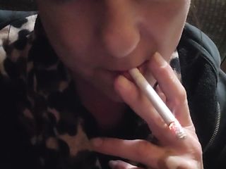 Elite lady S: Blow My Smoke