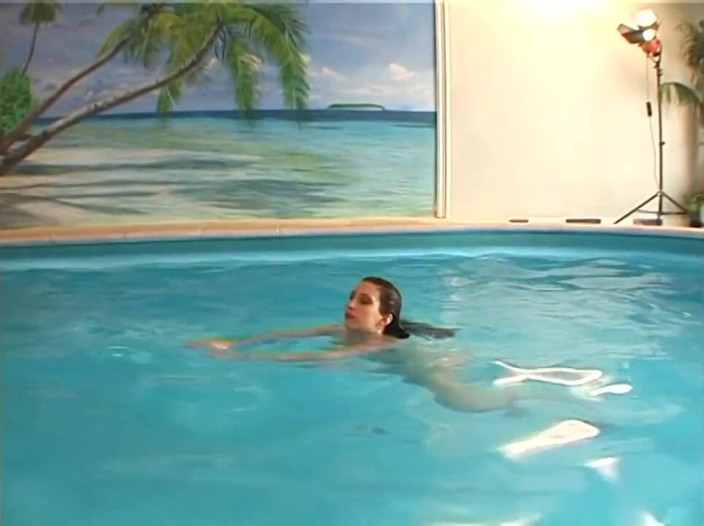 VintageXMovies: Drilling cute woman next to a swimming pool
