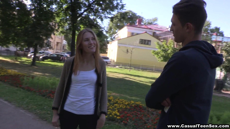 Casual Teen Sex: Sesso occasionale con una splendida teeny