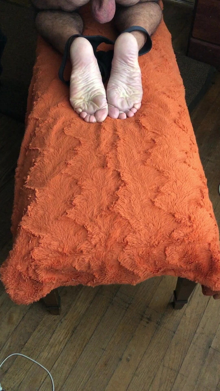 OhTrevor: Ohtrevor Sexy chlupatý nevlastní otec Se probudí u Bolero