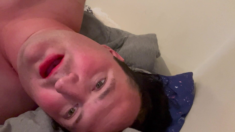 NovaJade22: 紫色の弾丸のお尻ファック。