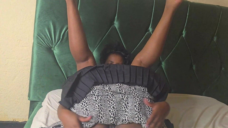 Jocci lena: Delicious Pussy of Single Mom She Have Small Sized Pussy