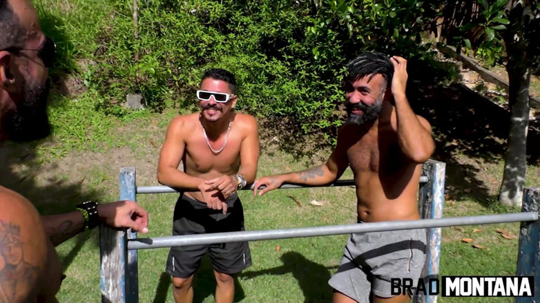 Brad Montana Productions: Ninfo Gulosa Fodeu Com Três E Fez Dpa No Pelo