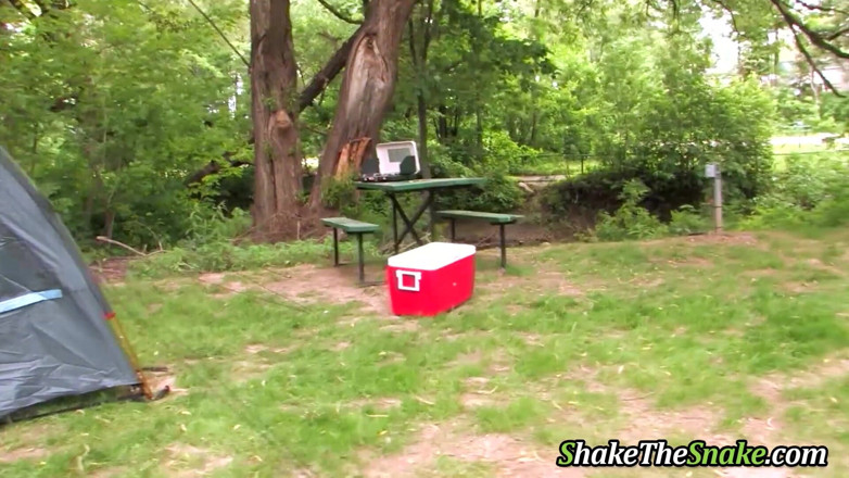 Shake The Snake: Shake the snake two tramps in the sex tent