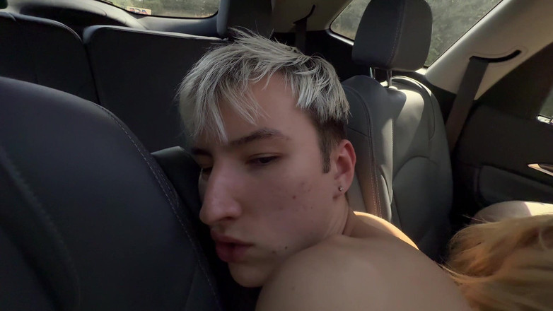 Oliver Strelly: Beau-père Baise Un Twink Mignon Et Sa Belle-fille Et Jouit