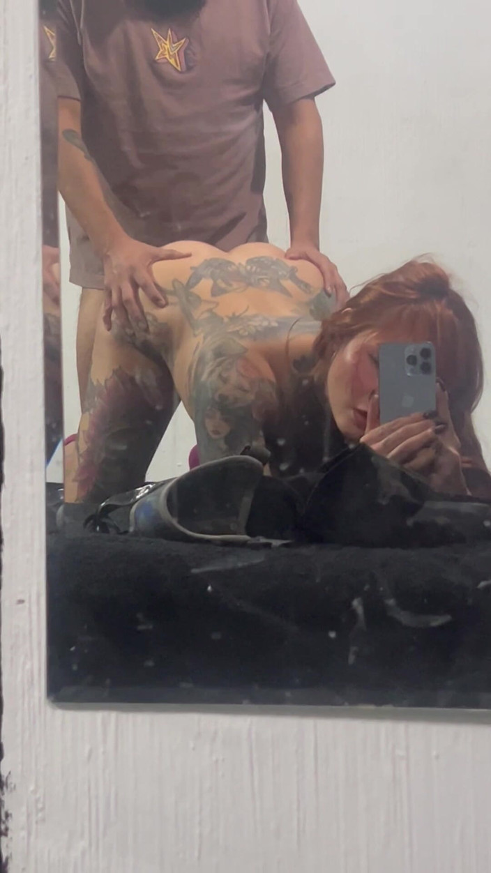Sarahinkzed: In the Mirror