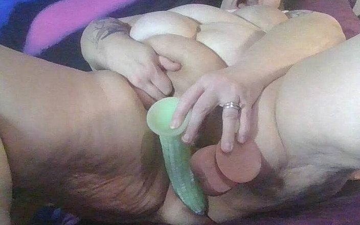 HerculesnVENUS: Büyük bir yarağın olduğunu duydum hemen amımı genişletti çift dildo sikildi