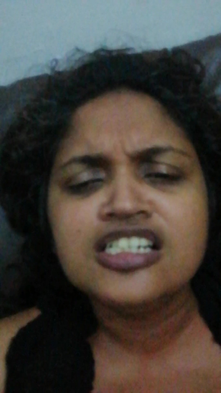 Tina Baby: desi bhaabhi ke chehre ka inpreshan