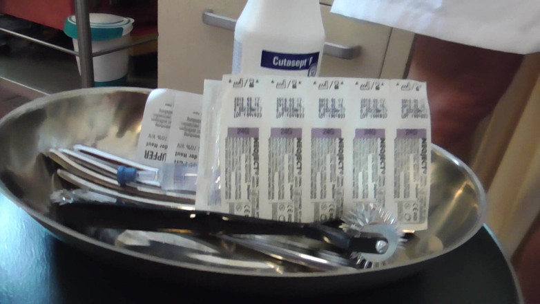 Femdom Austria: Escrava casting! Teste 8 treinamento médico de escravos parte 1. Rt e...