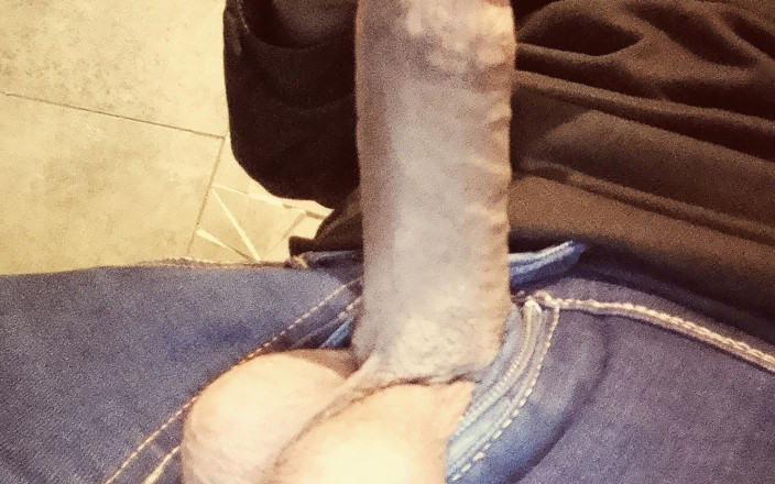 HemoShovel: When the Beautiful Bad Boy Makes His Penis Erect and...