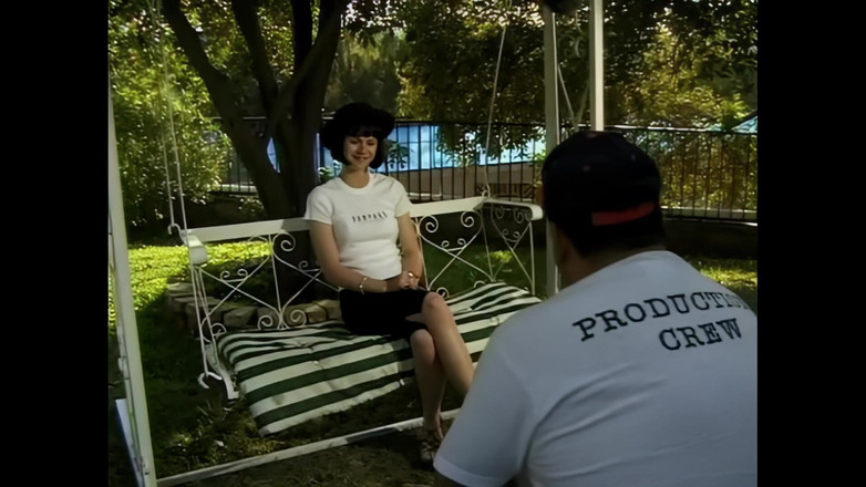 Pornobello: バイオレット:私の小さなマンコを奪って、私を激しくイカせてください