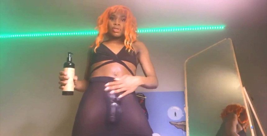 AJ180: Kwarantanna Queen cumming On My Face Social distancing daje mi...