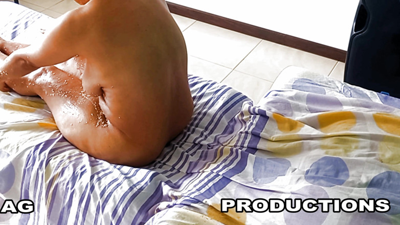 ADAMANDEVE: Morning yoga with massage and Garabas and Olpr part 1