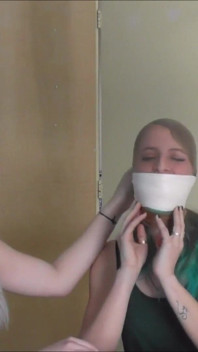 Luna Grey & Violet Haze - gag party HD