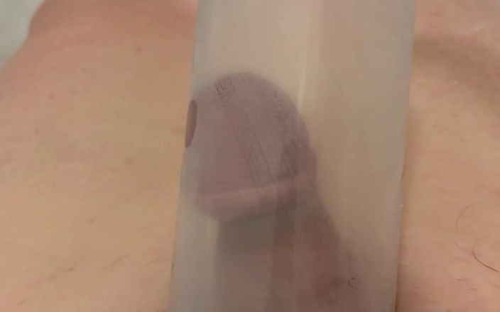 Littleejtime: Penispumpe in Barth Dann masturbieren