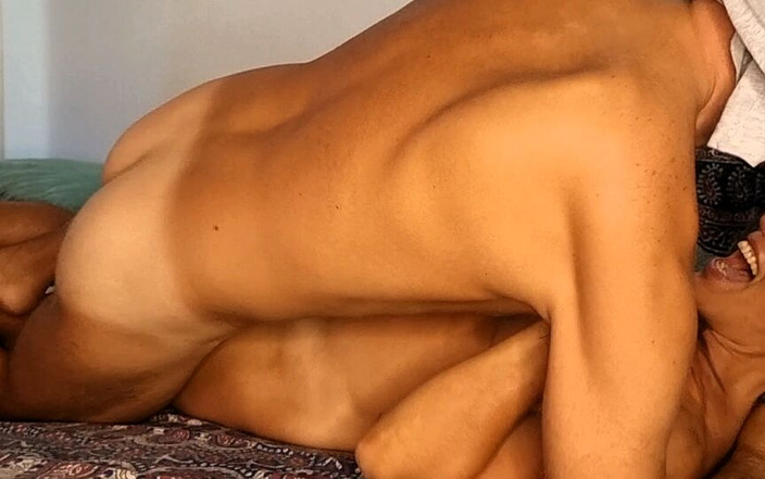 Chupa Reina: Sexe privé réel en couple - comment on prend du plaisir...