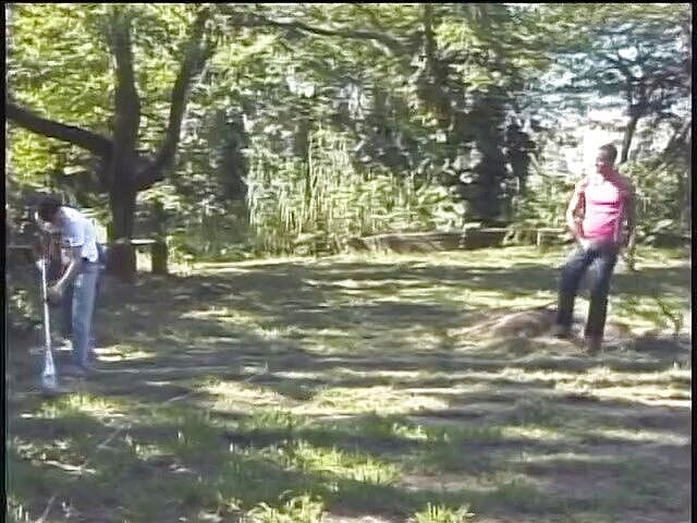 Bad Boyz: Gemenei braziliene îi place să se distreze în aer liber