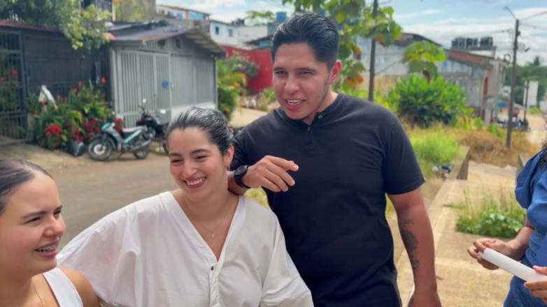 MeGanSxx: 3 Hot Latinas Have Sex with Strangers.