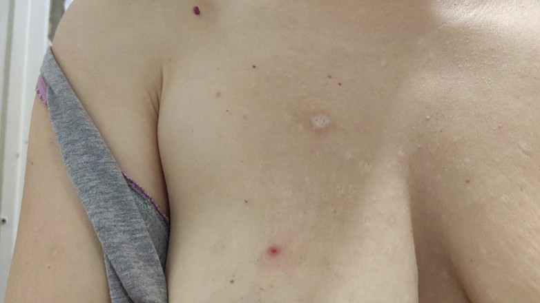 Miodelka: Compilation of Muscles Flexing, Pee and Milky Tits 4K