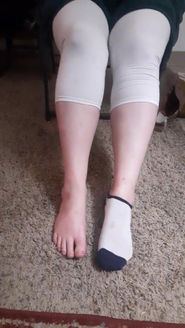 BettyBoomm: Get Under My Boots