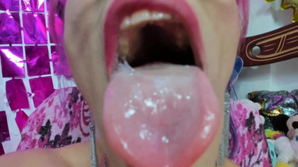 Ariana Unicorn: Dupla gozada no vibrador e peitos