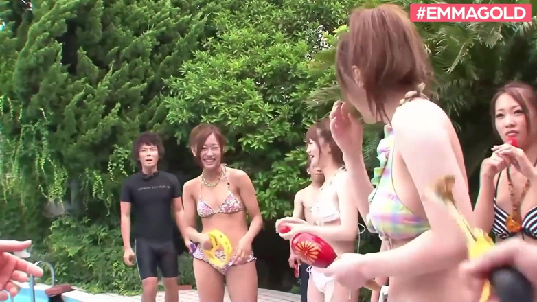 Emma Gold: Japanese teens get fucked orgy