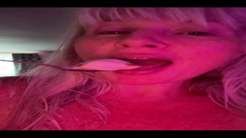 PaintedRose: 809538787976704000.mp4