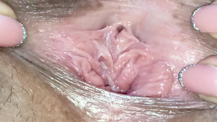 Erica Sweet: Titty pussy play and squirt