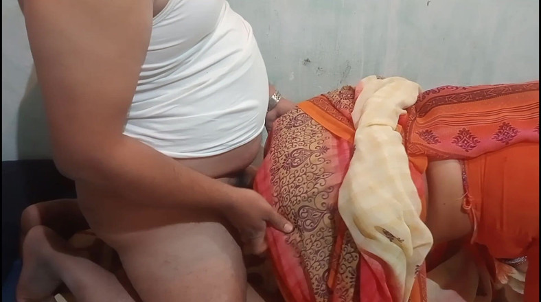 Gulaab: Didi hospodyně chtěla zvýšit a já jí to dal