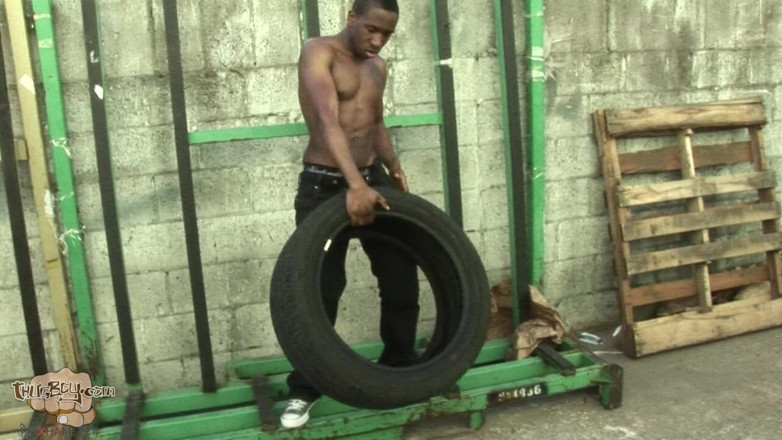 ThugBoy: Is isaia foxx aka max konnor - delinquente