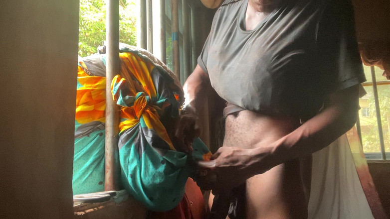 Bangcum8: Eu fodi nas roupas quentes de puta é carga quando sai...