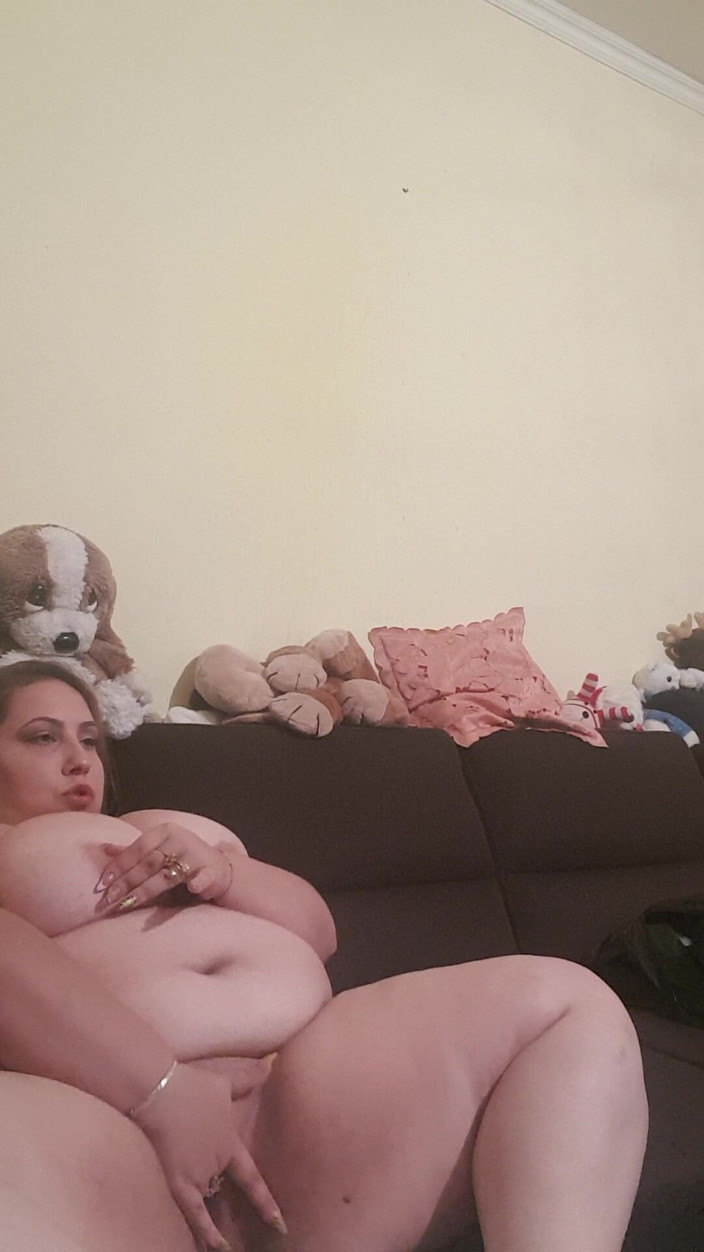 LoraBbw: Assista eu esguichando para o pornô